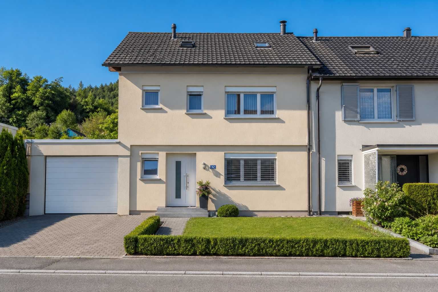Nachher: Gepflegter Vorgarten am Reihenhaus